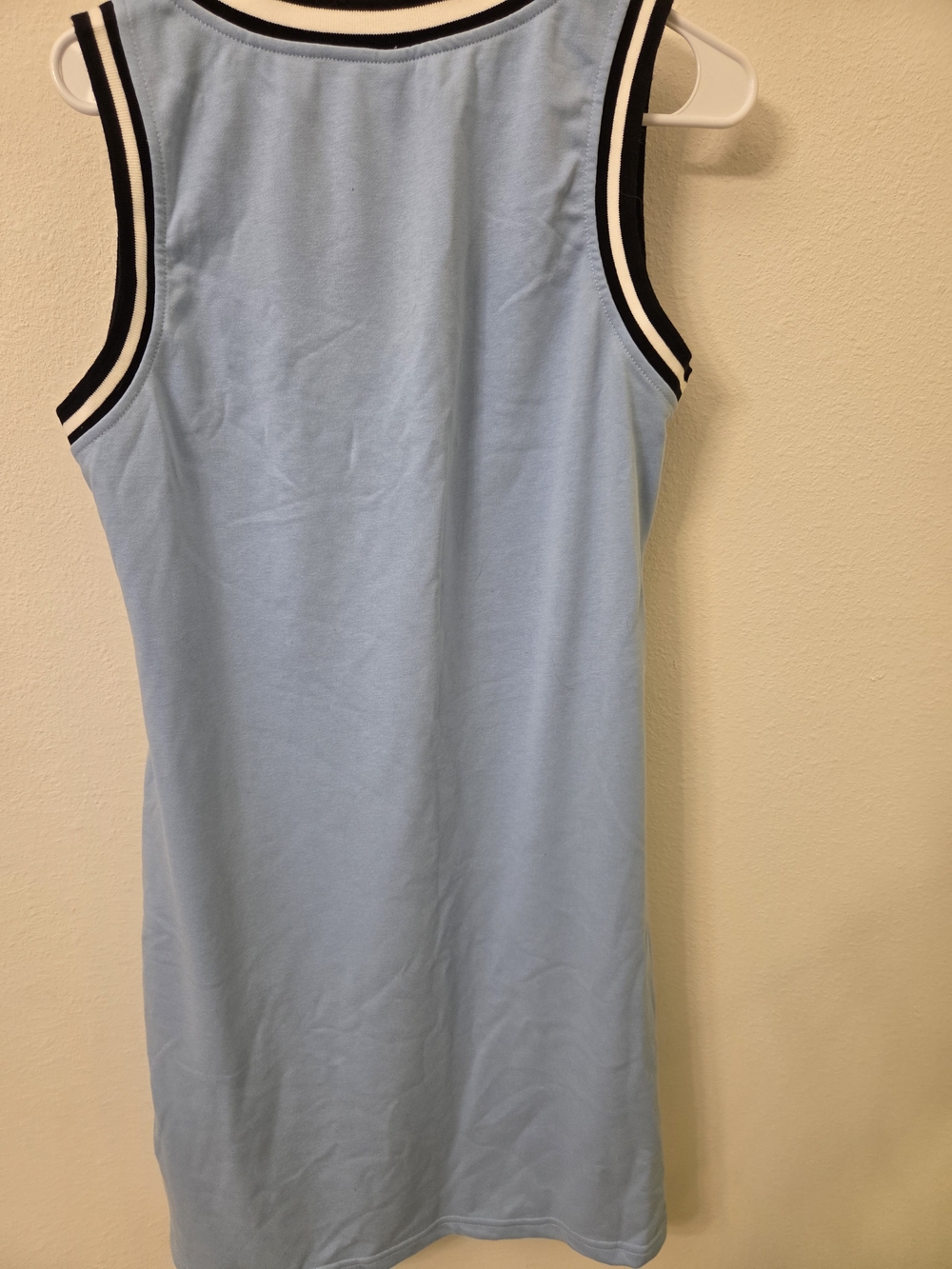 Evaless Light Blue V-Neck Sleeveless Chemise with Black & White Trim - Picture 5 of 7